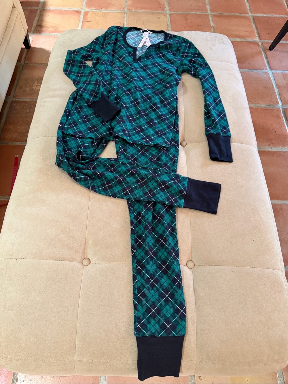 NWT Victoria’s Secret Soft Thermal Henley Pajama Set Green Plaid S